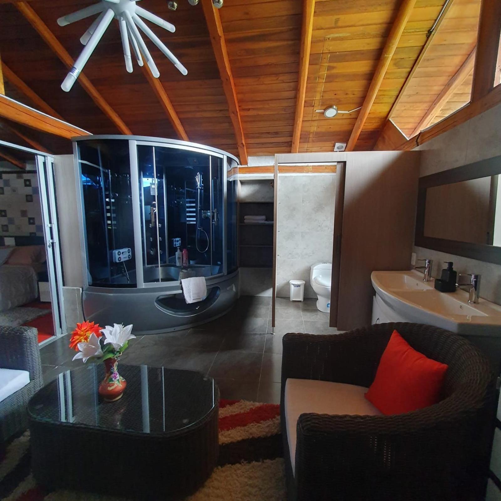 Hosteria Airport Garden Tababela Dış mekan fotoğraf