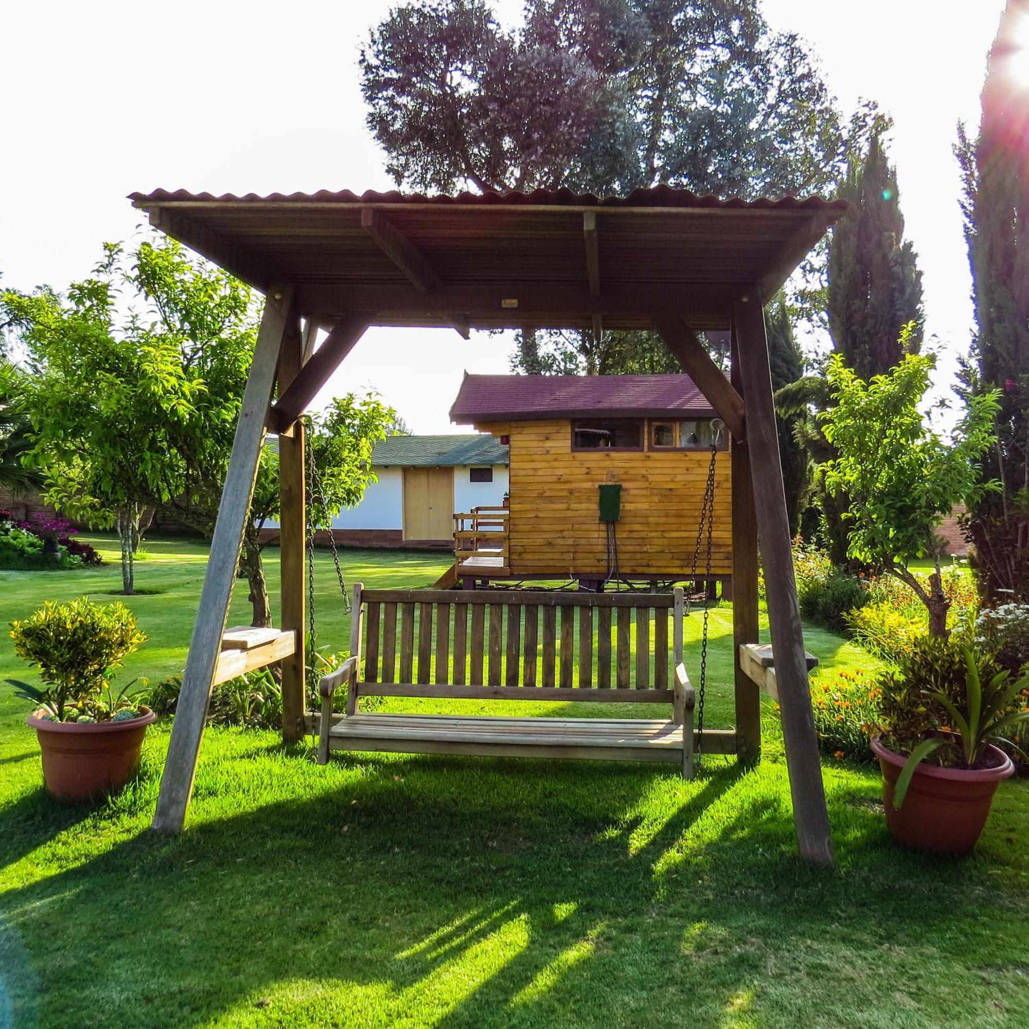 Hosteria Airport Garden Tababela Dış mekan fotoğraf